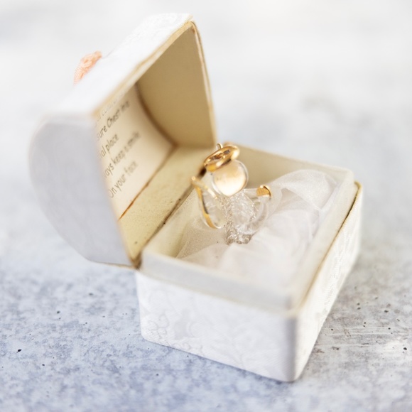 Lavie My Guardian Angel Treasure Chest Glass Figurine Keepsake Box - Picture 3 of 9